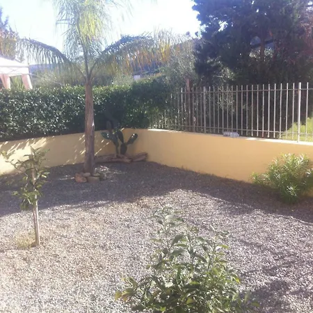 3 Bed Apt Pizzo Vibo Valentia Calabria, Southern Italy Appartement *